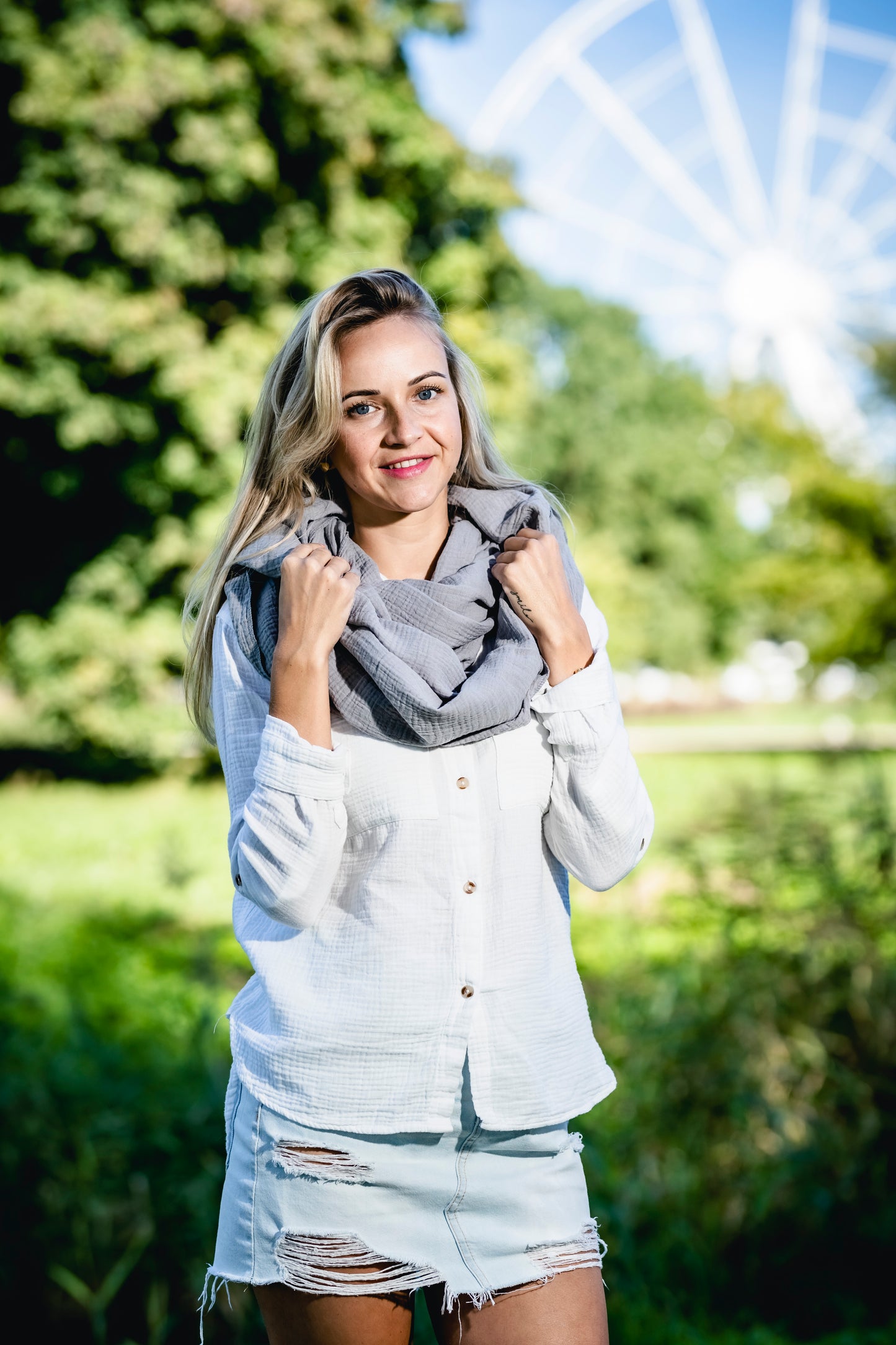 Musselin Loop Schal Damen Grau